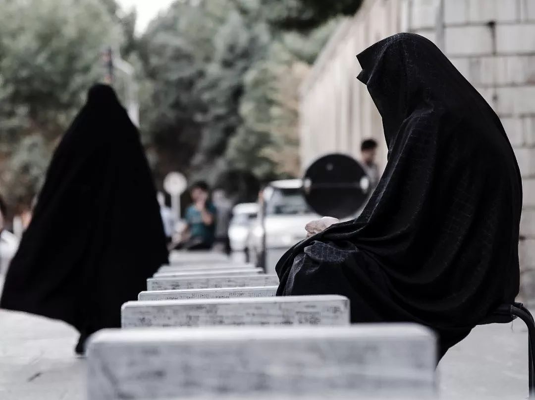 伊朗女性终于等来这天…“脱”了的她们如此自信（组图） - 34