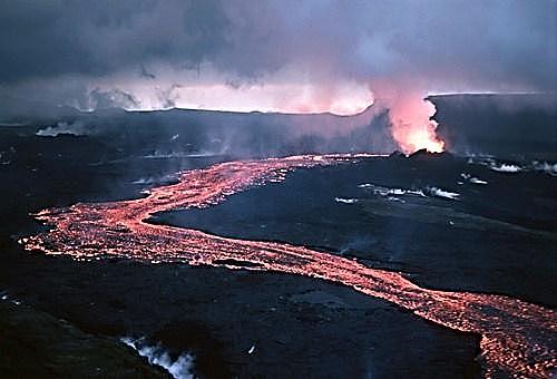 男子掉入滚烫火山岩浆！随后发生的事不可思议（组图） - 3