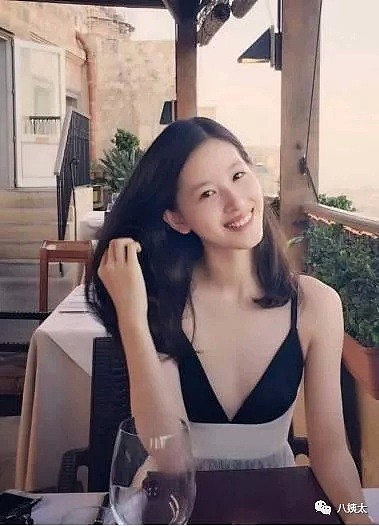 奶茶妹妹对刘强东前妻儿子的称呼，揭露了她的地位，网友：情商够高（组图） - 7