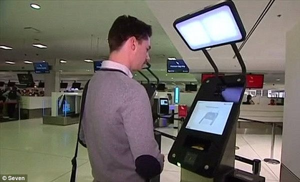 悉尼机场“刷脸”过安检！不用护照！澳航正式试用新技术！但背后却存在风险...（组图） - 1