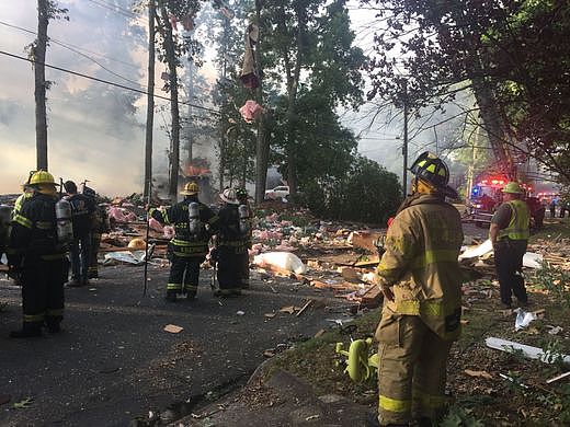 恐怖！离奇爆炸凌晨爆发 整栋住宅夷为平地（组图/视频） - 6