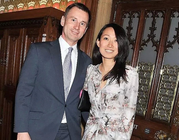 “满分中国女婿”就任英国外交大臣，被“老丈人”灌米酒的经历令他难忘…（组图） - 3