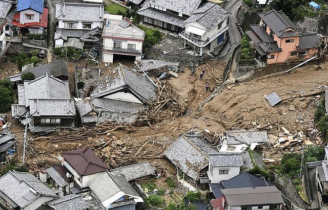 一场暴雨刷去日本光环！救命图被废弃、赈灾竟用“垃圾”？