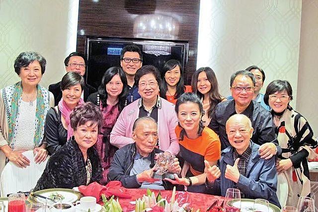 香港顶级豪门贵妇圈聚会，徐子淇李嘉欣的朋友圈被揭开