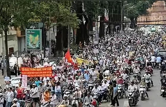 布里斯班市中心越南社区爆反华示威！抵制中国“入侵”，反对中企投资（视频/组图） - 16