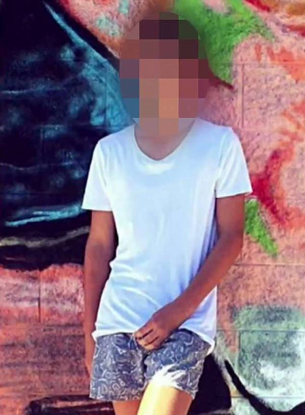 最新！悉尼内西区Woolies发生血案！凶手刀捅teenager致其重伤，背后原因竟是...（组图） - 2