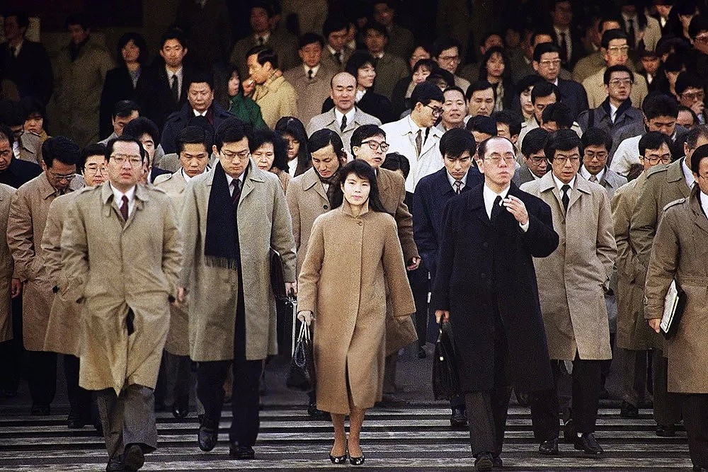 中国游客正重走日本人的路？30年前，一群日本大妈爆买全世界…（组图） - 7