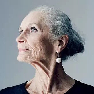 震憾！嫩模当道，89岁的她选择成为世界上最老名模，优雅到老...（组图） - 6