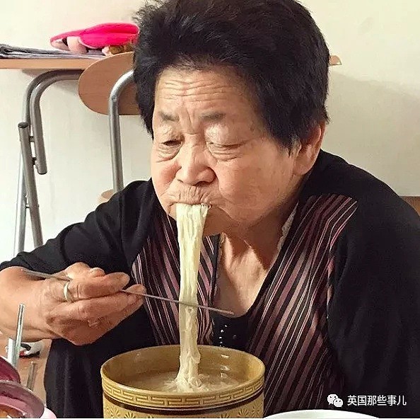 80岁的吃播网红，这老奶奶真的很会玩啊（组图） - 57