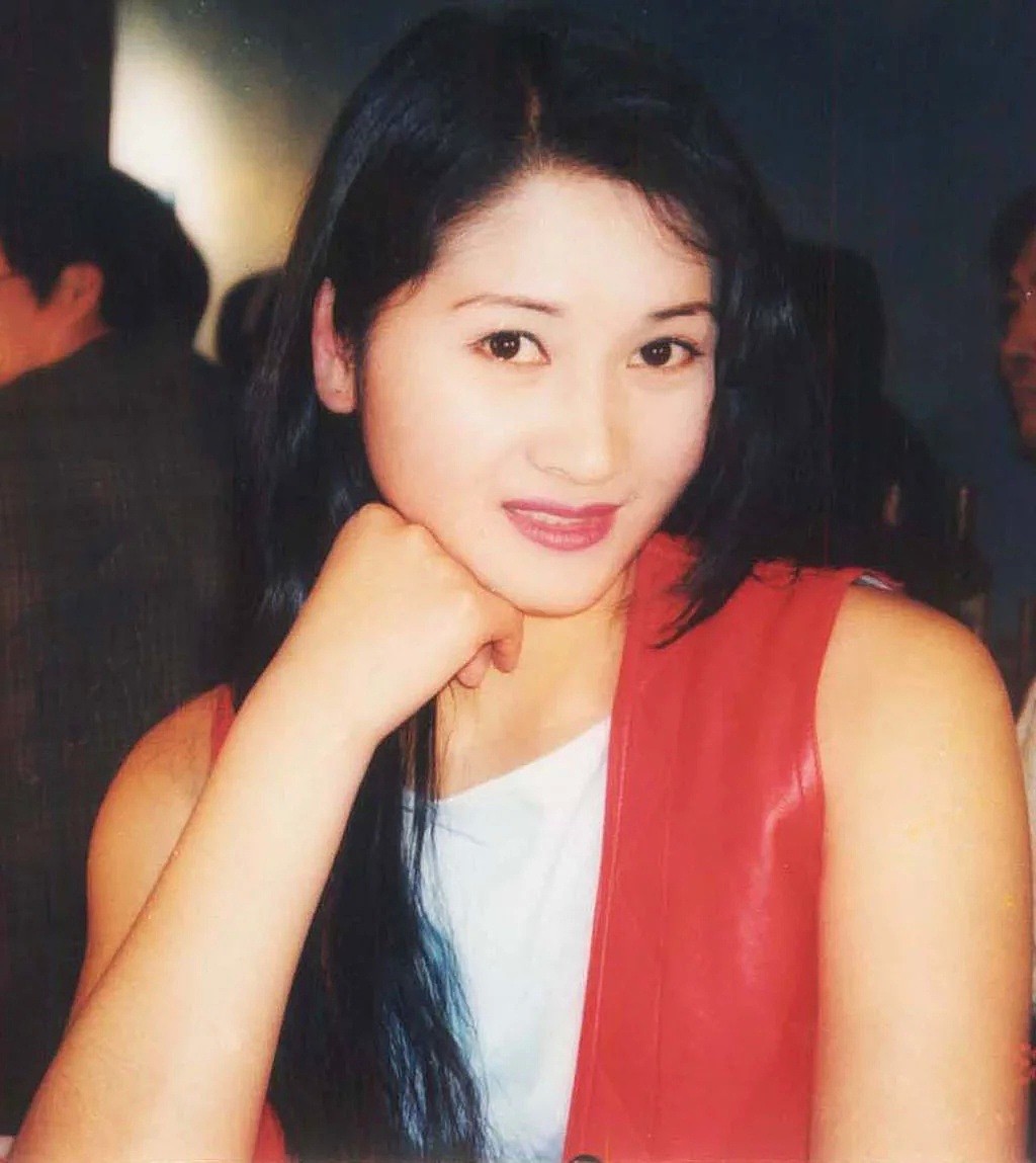 该女星是中国版张紫妍，被灌酒性侵并公布性侵录像，却消失娱乐圈（组图） - 7