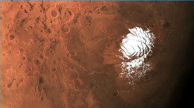 重磅确认！人类在火星发现大面积液态水，南极冰盖下的湖