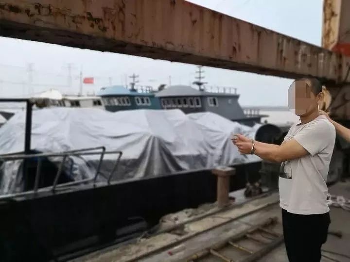 恶心！数百吨韩国人扔掉的旧衣服在浙江被截！你淘来的名牌货，可能暗藏各种细菌（组图） - 7