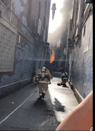 突发！悉尼唐人街失火，浓烟滚滚！消防员已到场扑救！（视频/组图） - 10