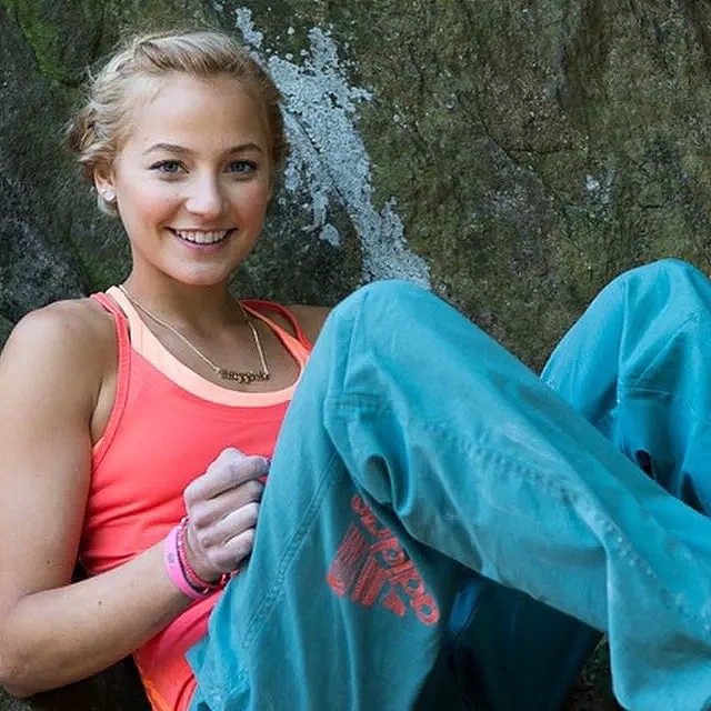 7岁爱上攀岩，20岁成为世界冠军，美国峭壁之花不断挑战极限，重新定义女性运动员！ - 11