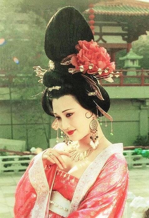 她曾是最美“杨贵妃”  退出娱乐圈53岁依旧美丽（组图） - 2