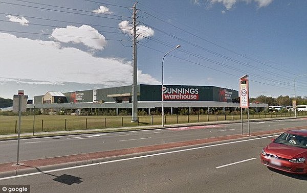 4EC138C700000578-6017843-The_Bunnings_in_Burleigh_Heads_pictured_reportedly_sold_for_19_7-a-54_1533182292845.jpg,0