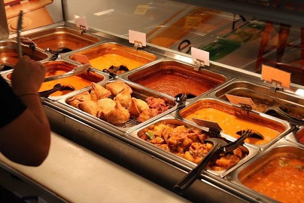 暖心！澳洲亚裔餐厅老板免费派发食物给流浪者 昔日也是穷苦留学生！（组图） - 3