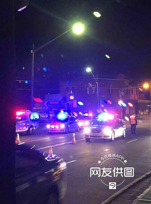 悉尼Ashfield上演警匪追击战！亚裔男涉嫌偷盗Coles送货车，还逆行连撞数车（组图） - 6