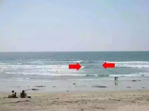 恐怖！澳洲小男孩在岸边玩耍，突然被“无形大手”拉进深海消失不见！看到这个东西千万不要犹豫！（视频组图） - 28