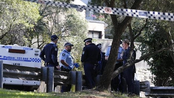 突发！悉尼大学旁发生枪击凶案，死者横尸街头！枪手在逃！（视频/组图） - 8