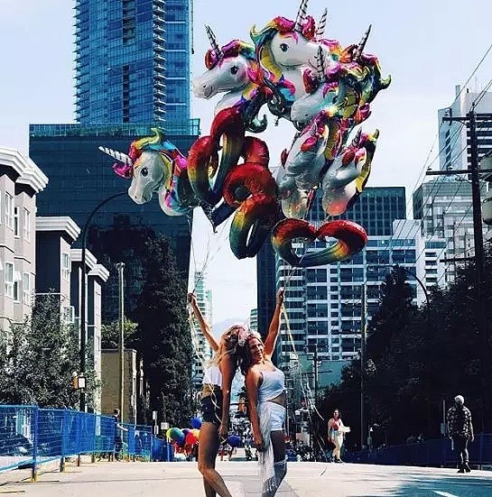 加拿大最大尺度肉体狂欢！同性恋游行！露点、SM场面、发套套……大开眼界！（组图） - 19