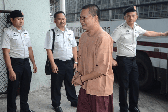 泰国和尚炫富被判114年 僧侣常被发现炫富、腐败、谋杀虐待儿童（组图） - 2
