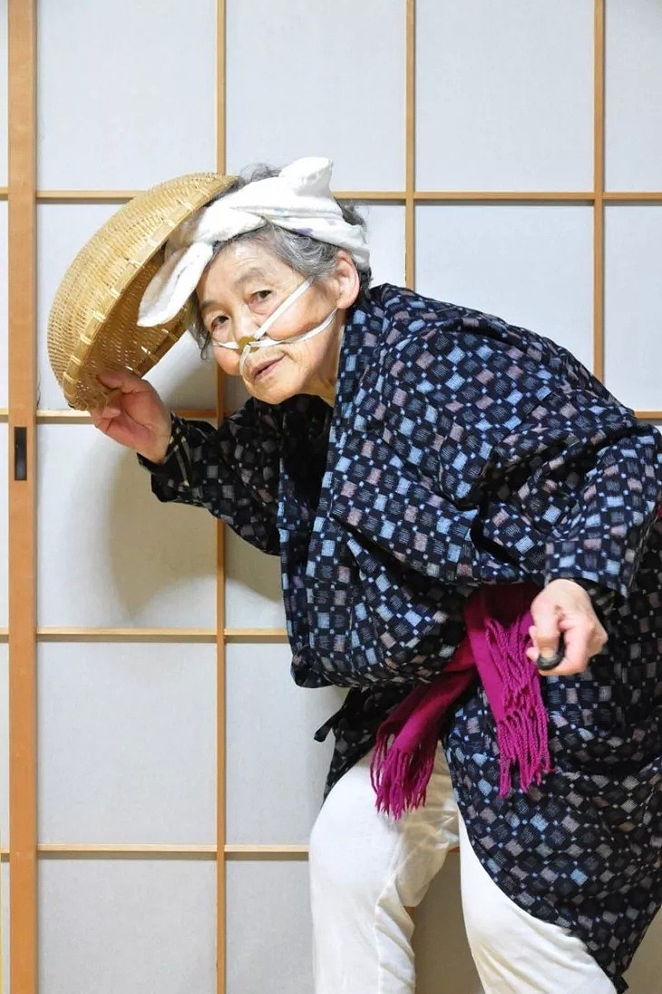 90岁日本老奶奶，酗酒飙车碰瓷却爆红Ins！网友：可以，这很硬核（组图） - 16