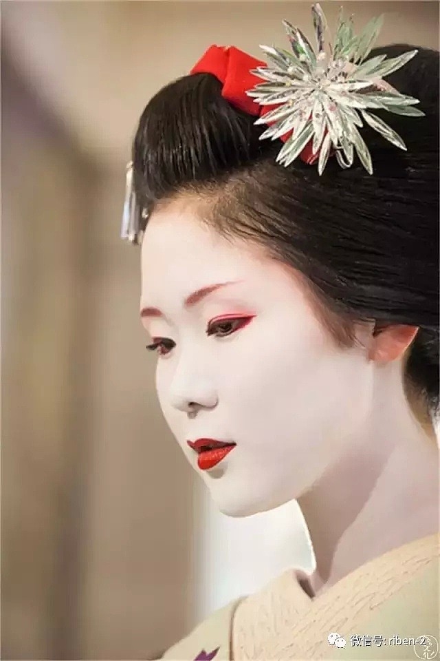 窥探日本艺妓不为人知的私密生活：16岁学成下海，取悦客人并以此为荣……（组图） - 9