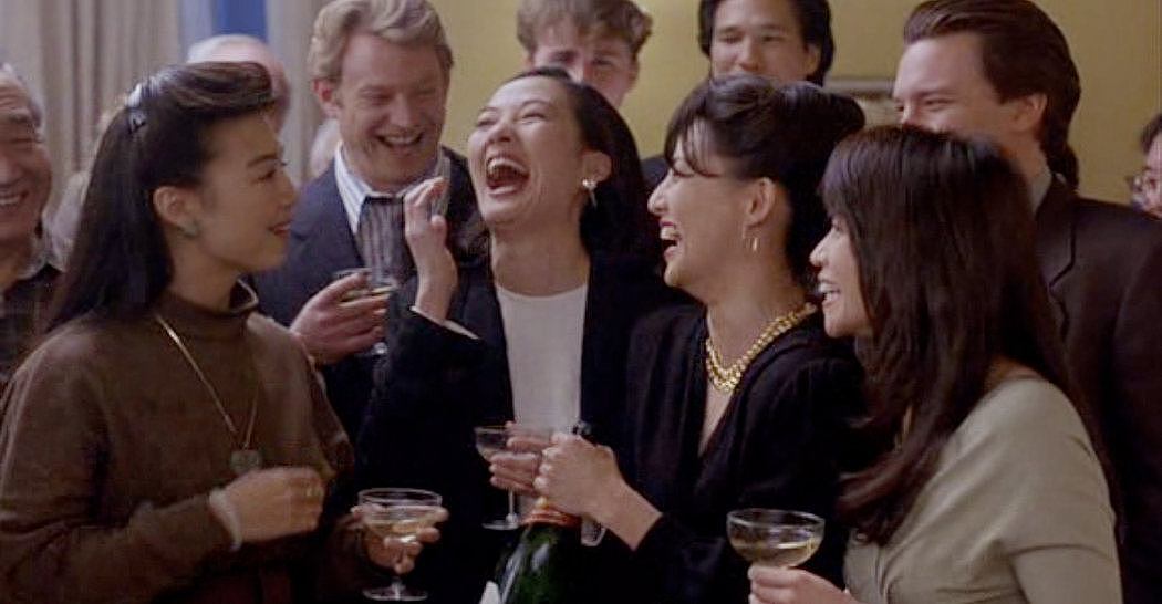 好莱坞上一部以亚洲演员为主的影片是1993年的《喜福会》。