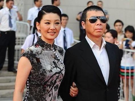 他是最爱潜规则的导演，冯小刚妻子都在内，现年近7旬仍未婚（组图） - 5