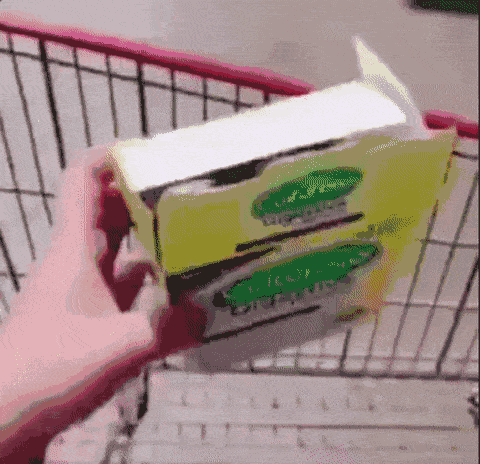 Costco又被占便宜！中国大姐装3大袋免费冰块！摔坏产品、吃剩的西瓜也被拿去退货，网友大呼：“丢人现眼！” - 7