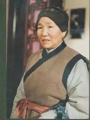 中国第一位喜剧之王，丈夫惨死、女儿脑瘫，她用悲剧人生，为我们带来十几年的欢声笑语（组图） - 6