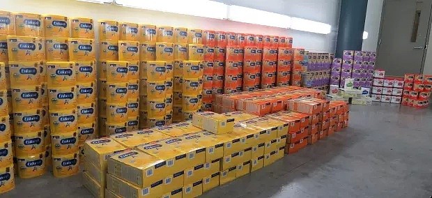 堪比贩毒！中国女子在澳涉偷4000罐奶粉被抓，温哥华亚裔男曾招人偷了几万罐…（组图） - 18