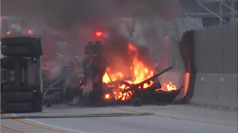 恐怖！油罐车发生车祸爆炸，现场火光冲天，司机尸体连同车辆被烧成黑炭！（组图） - 3