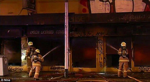 墨尔本超市凌晨发生大火，后果很严重！出动超50名消防员，部分路段被封！（视频/组图） - 2