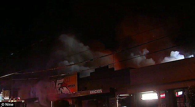 墨尔本超市凌晨发生大火，后果很严重！出动超50名消防员，部分路段被封！（视频/组图） - 3