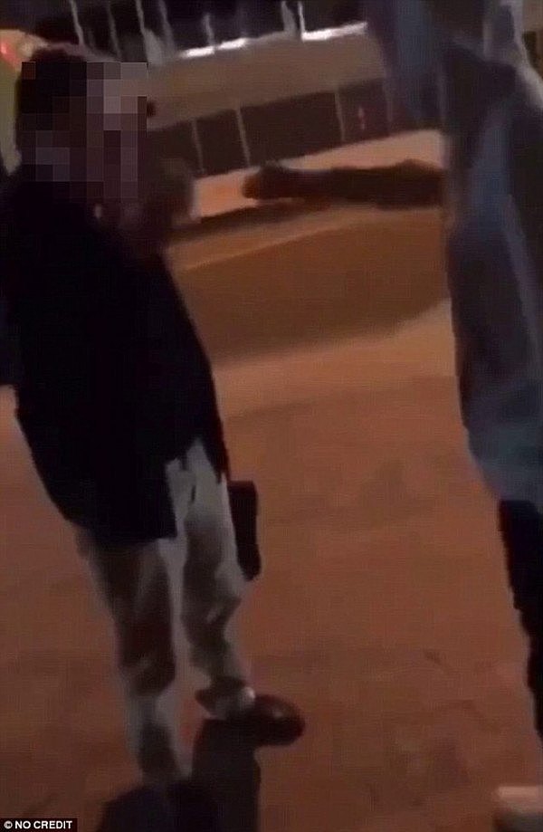 反转？7旬老汉在悉尼街头遭teenager拳打脚踢 警方：被打者或遭起诉（组图/视频） - 2