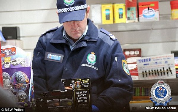 悉尼警方破获特大盗窃案！1550箱香烟被追回，市价超700万澳元！（组图） - 1