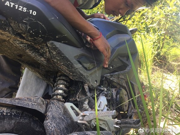 华人记者深入柬埔寨密林寻找MH370！当地确有飞机坠落，但应该不是MH370…（视频/组图） - 27