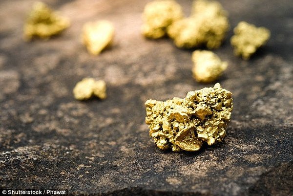 重磅！澳洲又发现巨大金矿！4天已挖出1500万澳币的黄金！最大一块重达90公斤！矿工：到处都是金子... - 2