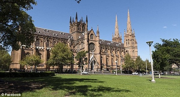 悉尼著名教堂推“奇葩”捐款方式！每人最少捐10刀！信徒：“这分明就是抢钱！”（组图） - 3