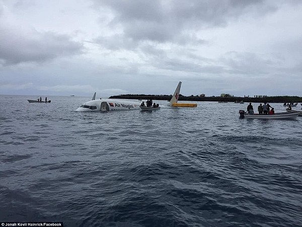 奇迹！飞机偏离跑道冲入海中，机上人员全部获救！澳洲游客逃过一劫（组图/视频） - 10