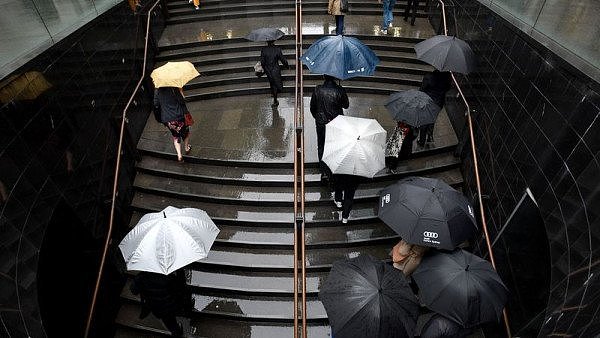 一夜之间，悉尼全城大雨倾盆！150人报警求助！气象局：这才刚开始，后面还有...（组图） - 1