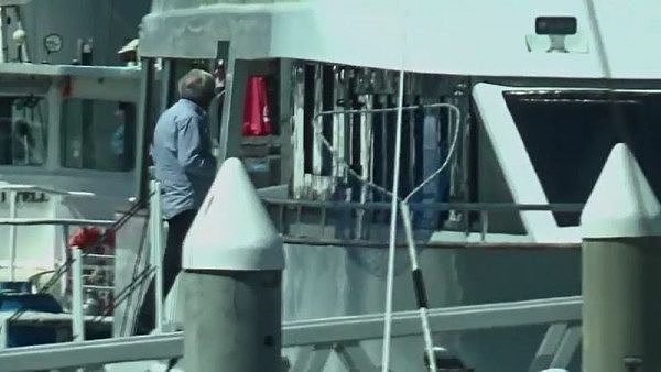 Geelong“回收站”老板破产住豪华游艇 留工业废料引众怒（图） - 4