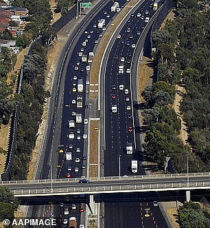 6680820-0-Police_pursued_the_vehicle_along_the_Monash_Freeway_stock_pictur-a-13_1543286842348.jpg,0