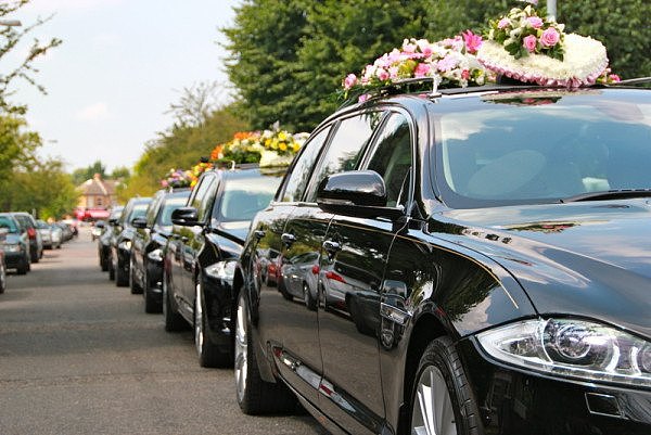 funeral-cars.jpg,0