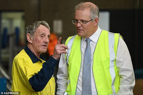 7312504-6485863-Prime_Minister_Scott_Morrison_right_with_Sydney_steel_manufactur-a-81_1544589774304.jpg,0
