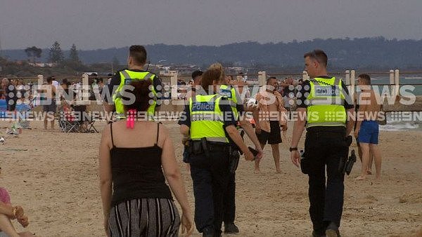 墨尔本另一海滩发生暴力事件！多人受伤 警方将派出双倍警力巡逻（图） - 3