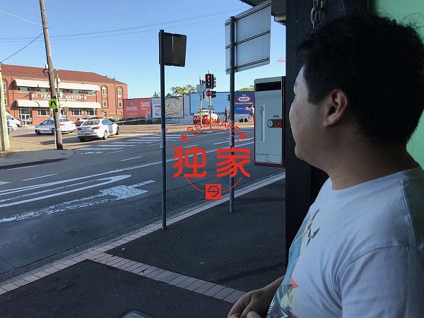 【现场独家】悉尼男子疑当街自杀，亲历华人震惊，“犹如大片”！（视频/组图） - 1