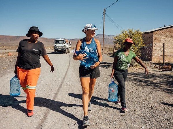 墨尔本女子为水资源进行百天百场马拉松挑战！受伤仍在坚持（图） - 3